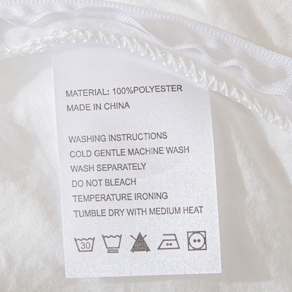 ✨Gorgeous White Pom Pom Duvet Set✨ - Picture 4 of 7